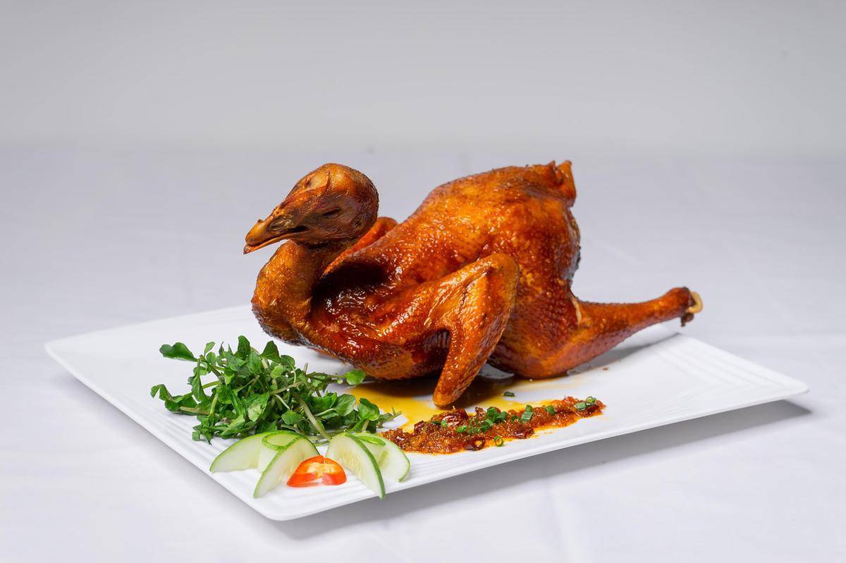 Ilustrasi ayam bakar (Pixabay/Nguyen Hai)