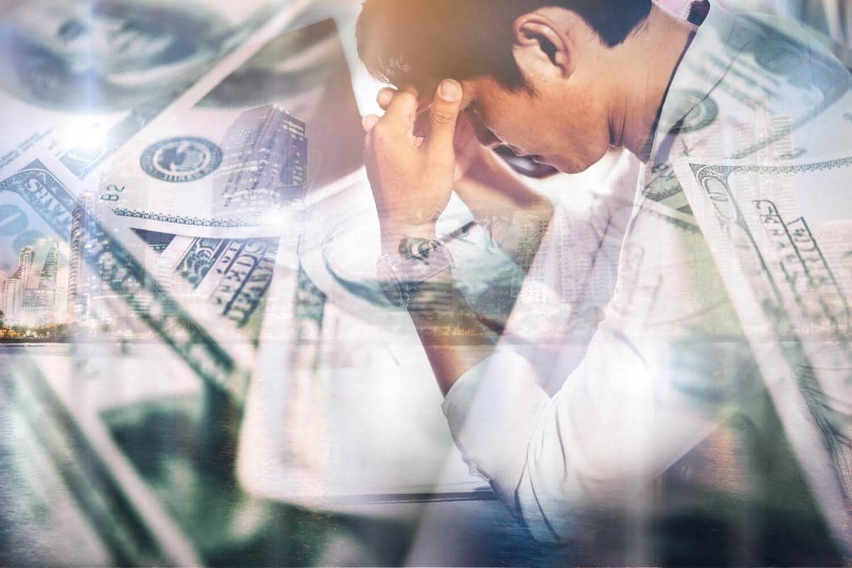 ilustrasi risiko investasi (freepik.com/jcomp)