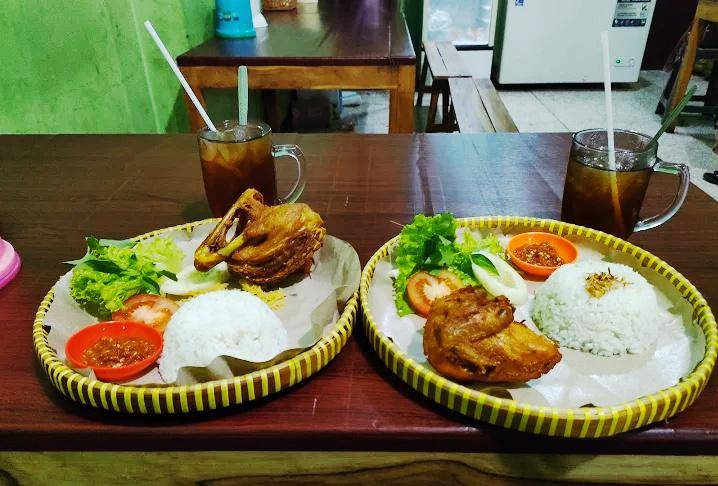 Ayam dan Bebek Mas Bayu Lor Kustati, Solo