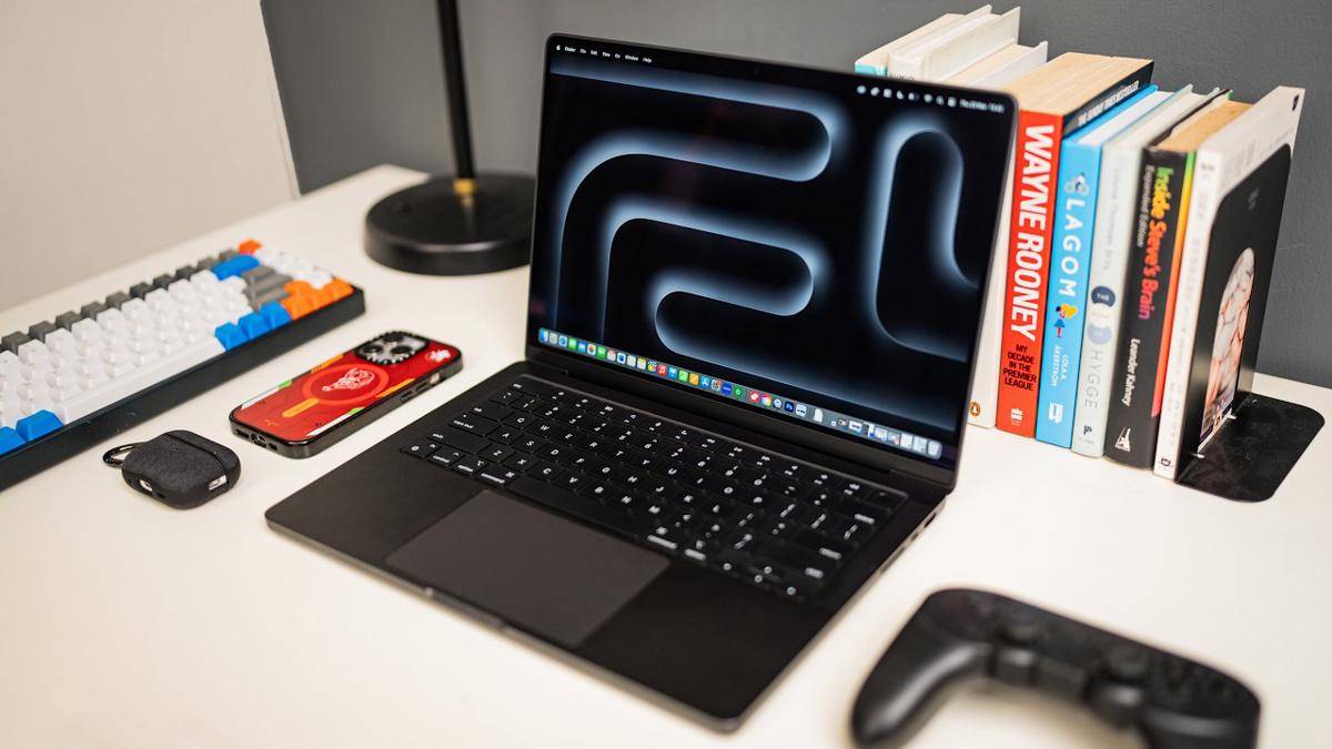 potret Apple MacBook Pro 14" (M3 Pro, 2023) 