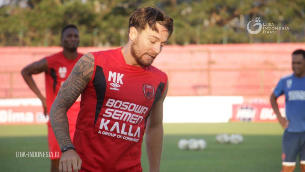 Marc Klok dalam sesi latihan bersama PSM Makassar di Stadion Andi Mattalatta Mattoanging pada musim 2019. (Dok. PT Liga Indonesia Baru)
