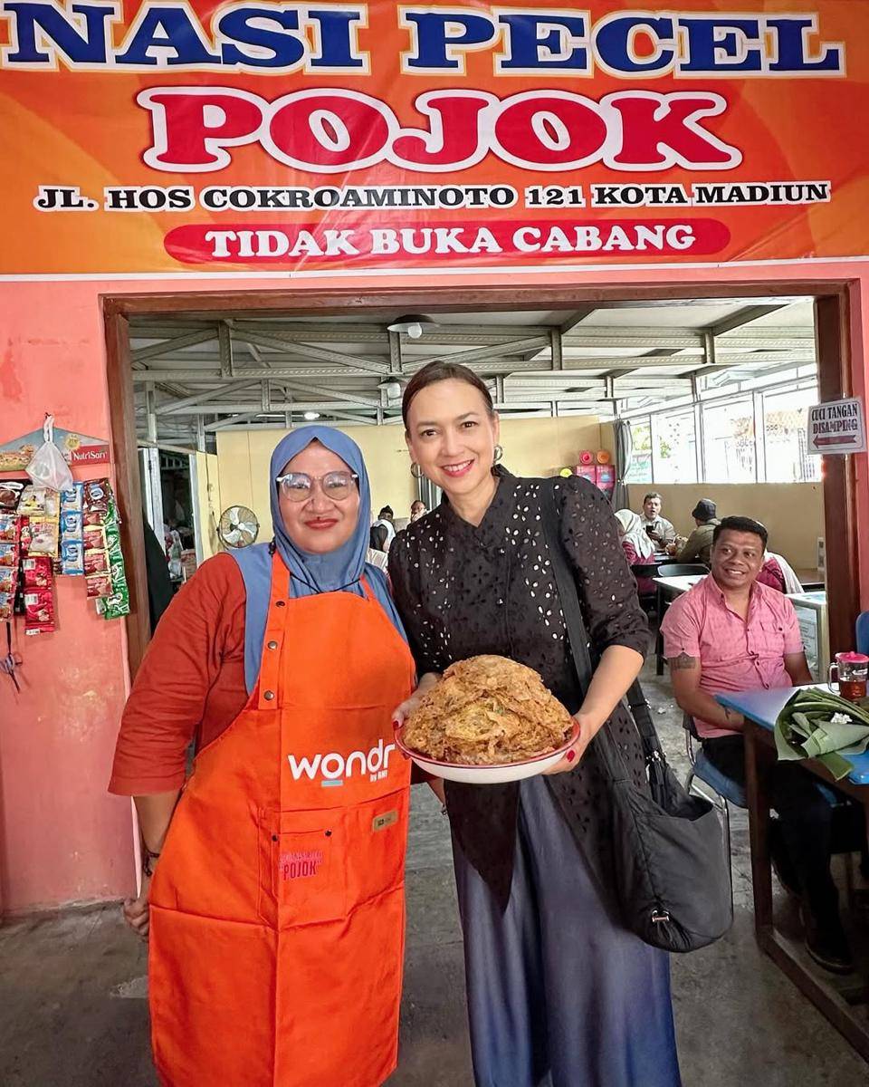 potret Ira Wibowo ke Madiun 