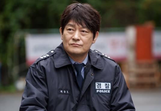 still cut drama Korea Queen Mantis 