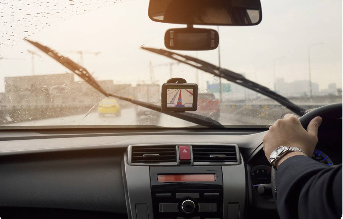 ilustrasi wiper mobil (freepik.com/jcomp)