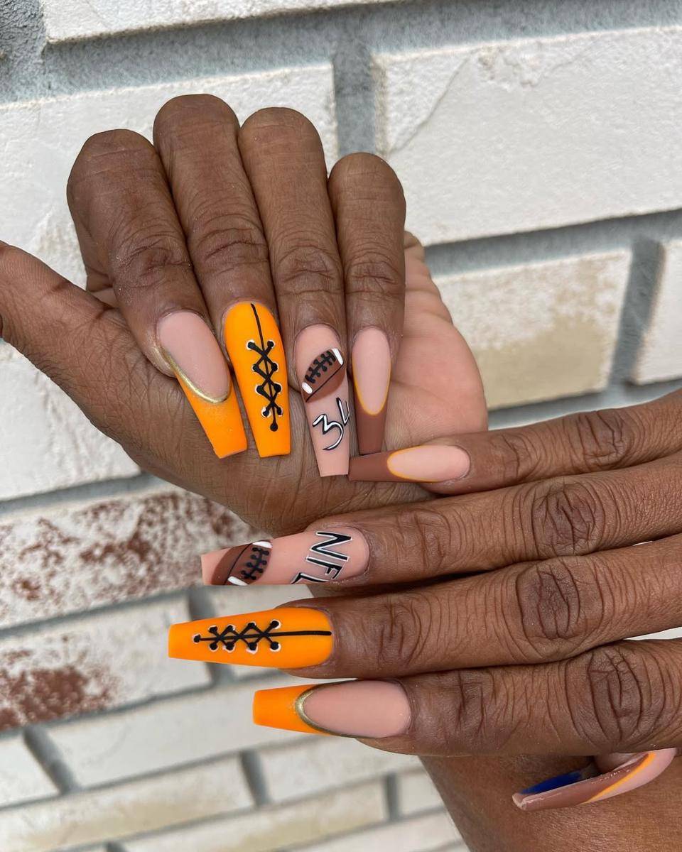 Inspirasi nail art (instagram.com/nailpapi_bywill)