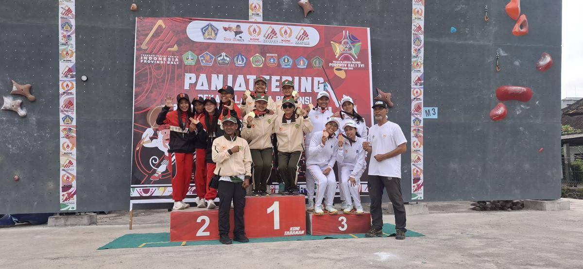 Atlet panjat tebing Kabupaten Jembrana yang berhasil sumbang medali emas pada Pekan Olahraga Provinsi (Porprov) Bali XVI tahun 2025.