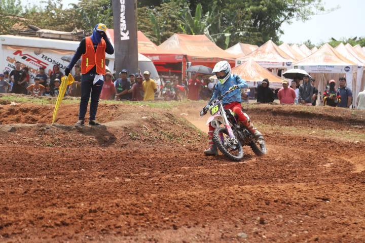 Sirkuit motocross Selapajang di Kota Tangerang