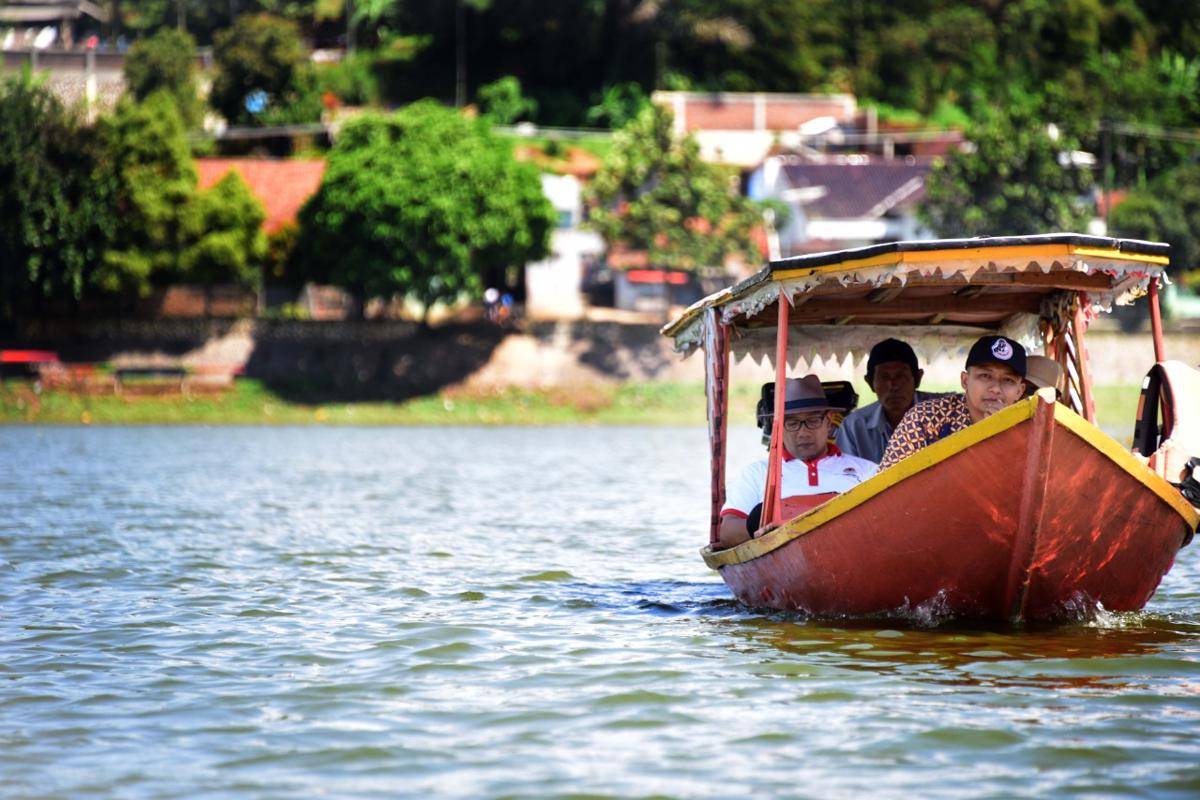 Danau Ciburuy Bandung 