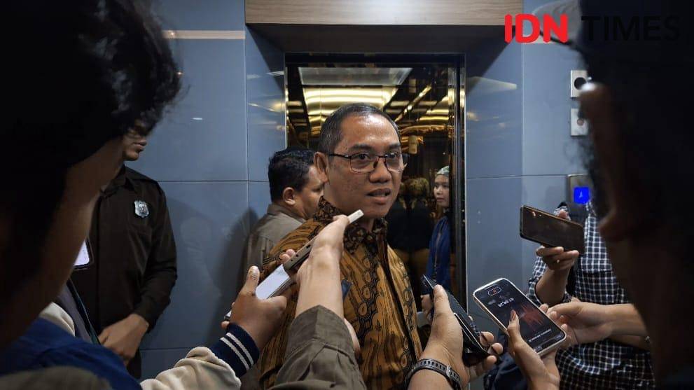 Direktur Jenderal Pengawasan Ruang Digital Alexander Sabar dalam konferensi pers di Kementerian Komdigi