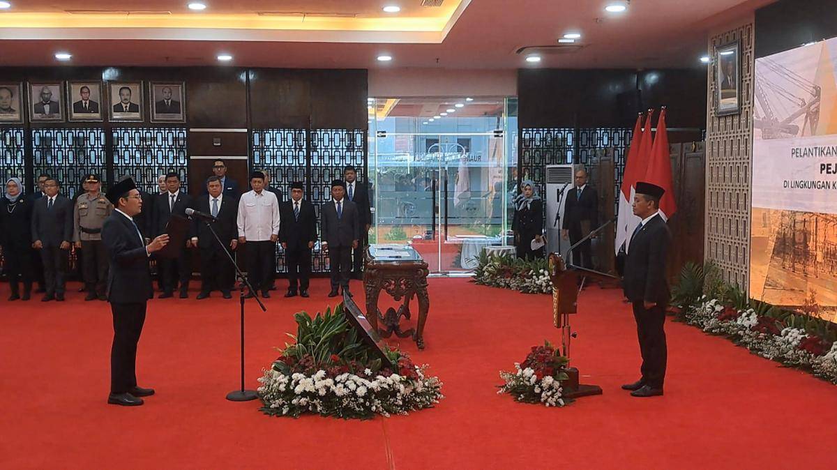 Eks Stafsus Jokowi, Ahmad Erani diangkat jadi Sekjen Kementerian ESDM, Rabu (17/9/2025). (IDN Times/Trio Hamdani)