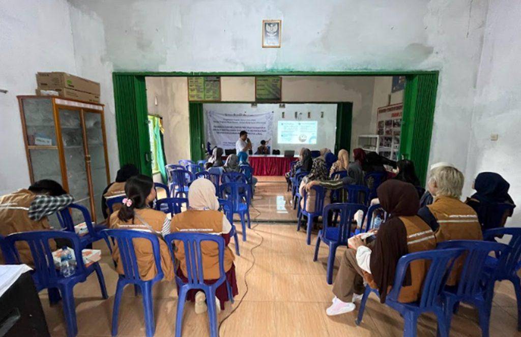 Program Studi Kimia, Fakultas Sains Itera Melaksanakan Pelatihan Pemanfaatan Limbah Tahu untuk Ibu-Ibu PKK Desa Padang Rejo, Kecamatan Pagelaran, Kabupaten Pringsewu (Dok.Itera)