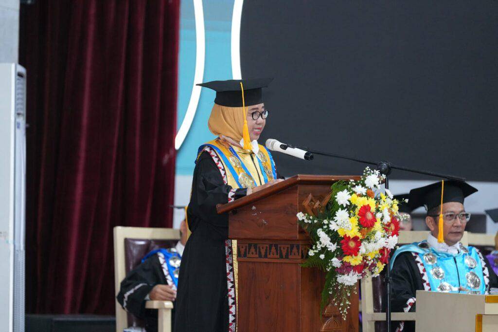 Universitas Lampung (Unila) resmi mengukuhkan sembilan guru besar  di Gedung Serbaguna (GSG) Unila, Rabu (17/9/2025) (dok.officialunila)
