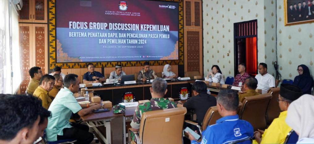 KPU Lampung Selatan Gelar Focus Group Discussion (FGD) Bertajuk “Penetapan Dapil dan Pencalonan Pasca Pemilu dan Pemilihan Tahun 2024” di Aula Kantor KPU (Dok.Pemkab Lampung Selatan)