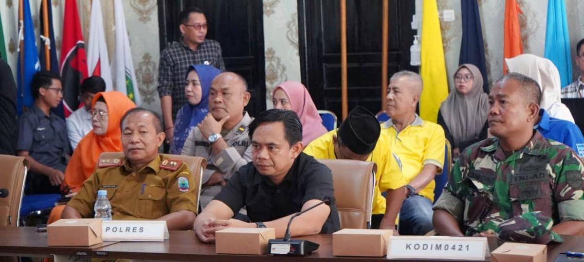 KPU Lampung Selatan Gelar Focus Group Discussion (FGD) Bertajuk “Penetapan Dapil dan Pencalonan Pasca Pemilu dan Pemilihan Tahun 2024” di Aula Kantor KPU (Dok.Pemkab Lampung Selatan)