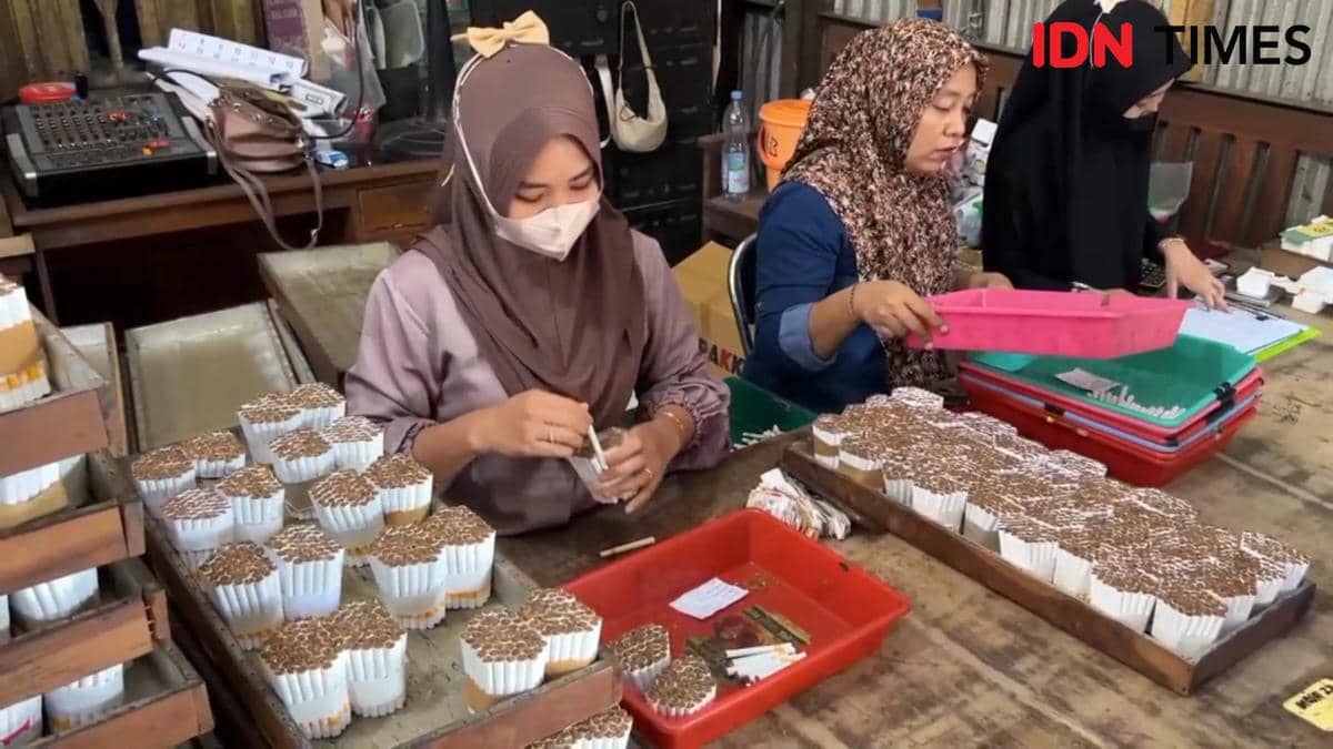 Serikat Pekerja Soroti Diskriminasi Pajak bagi Industri Rokok-Makanan