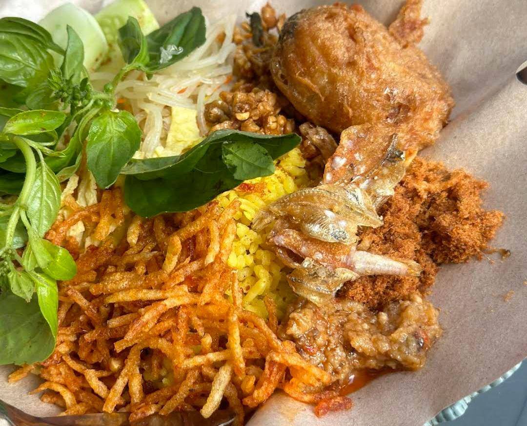 Nasi Kuning Ibu Imas (google.com/maps/Sugeng Ramina Putra)