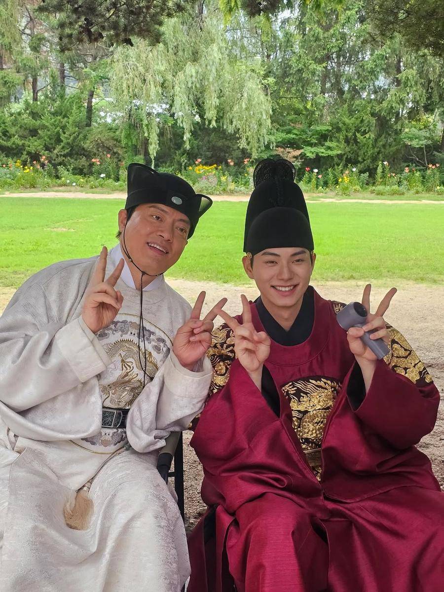 potret Kim Hyung Mook dan Lee Chae Min (instagram.com/kimhyeongmook_official)