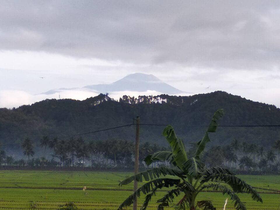 Pemandangan Gunung Slamet. (commons.wikimedia.org/Robikhun)