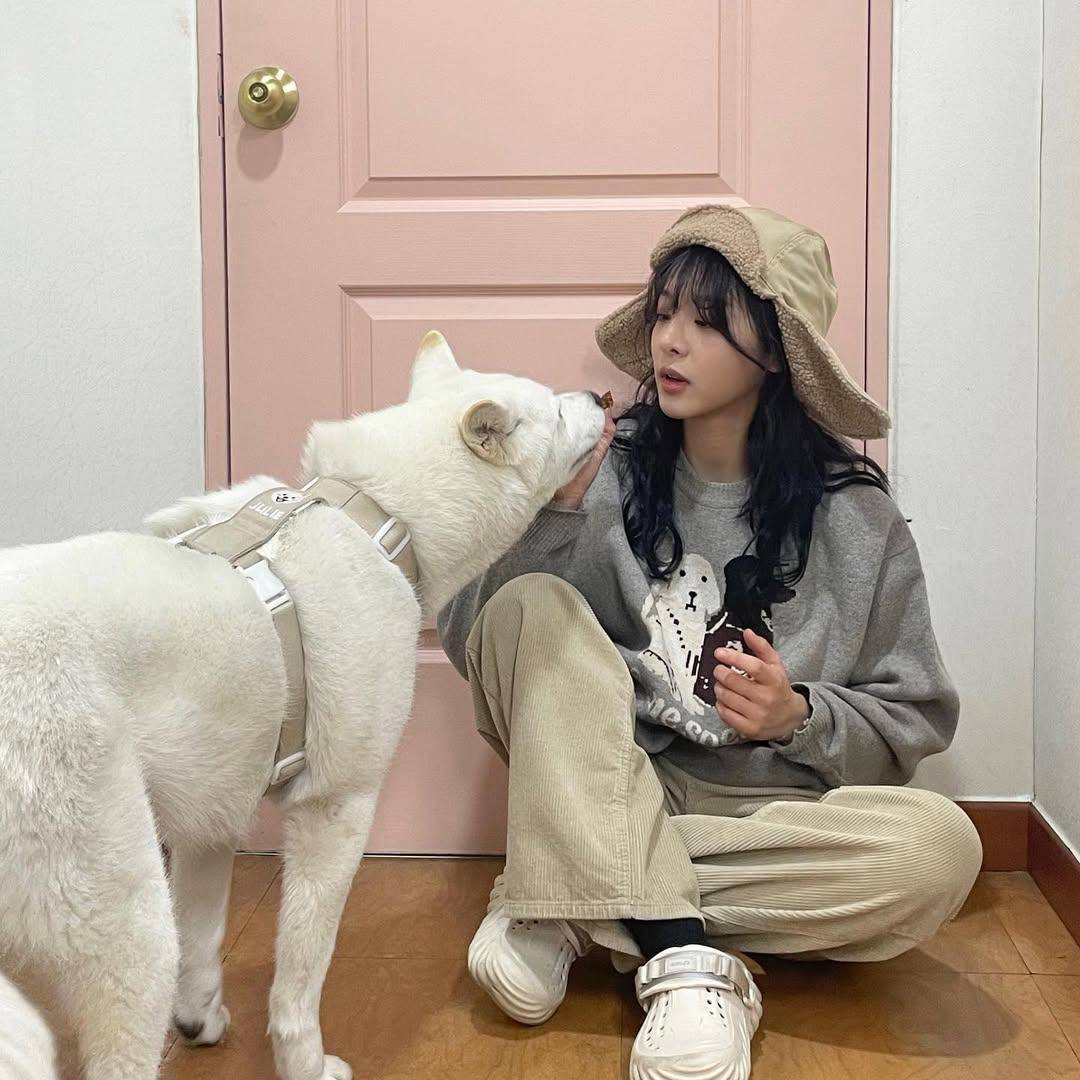 cozy outfit ala Seol In Ah