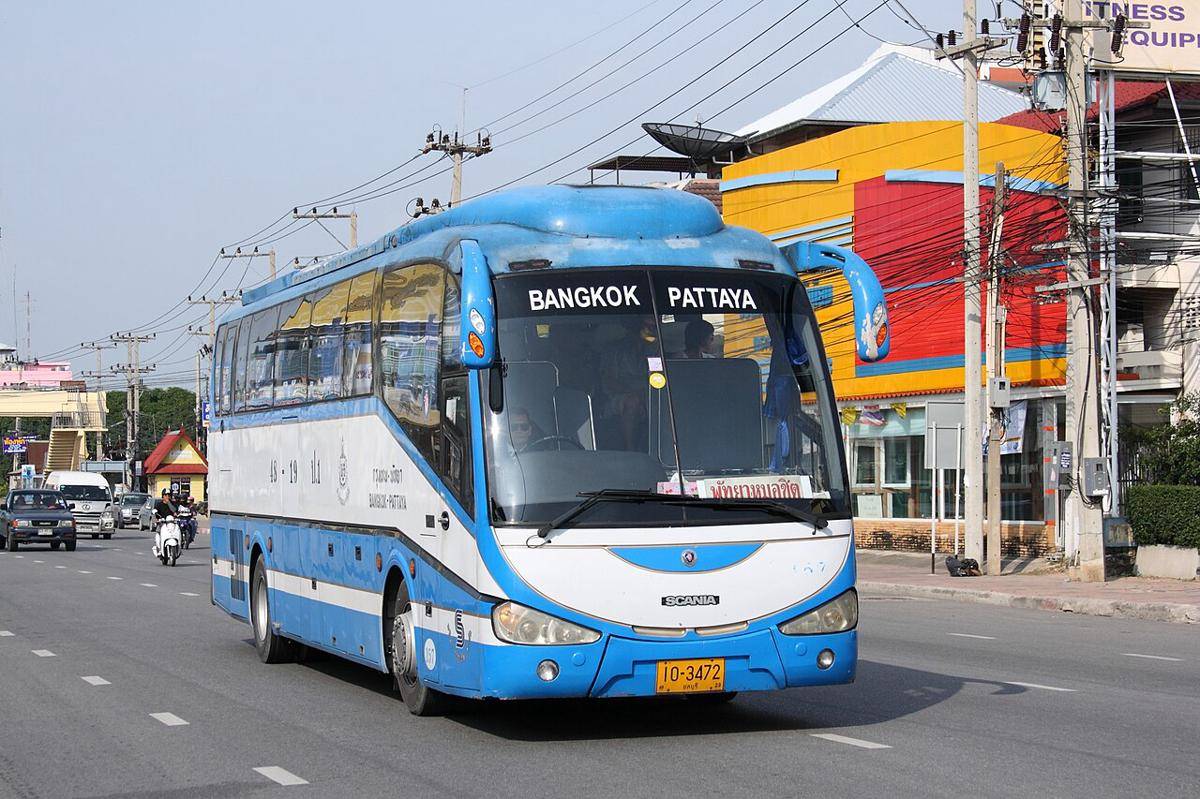 Bus Pattaya Bangkok (commons.wikimedia.org/Ilya Plekhanov)
