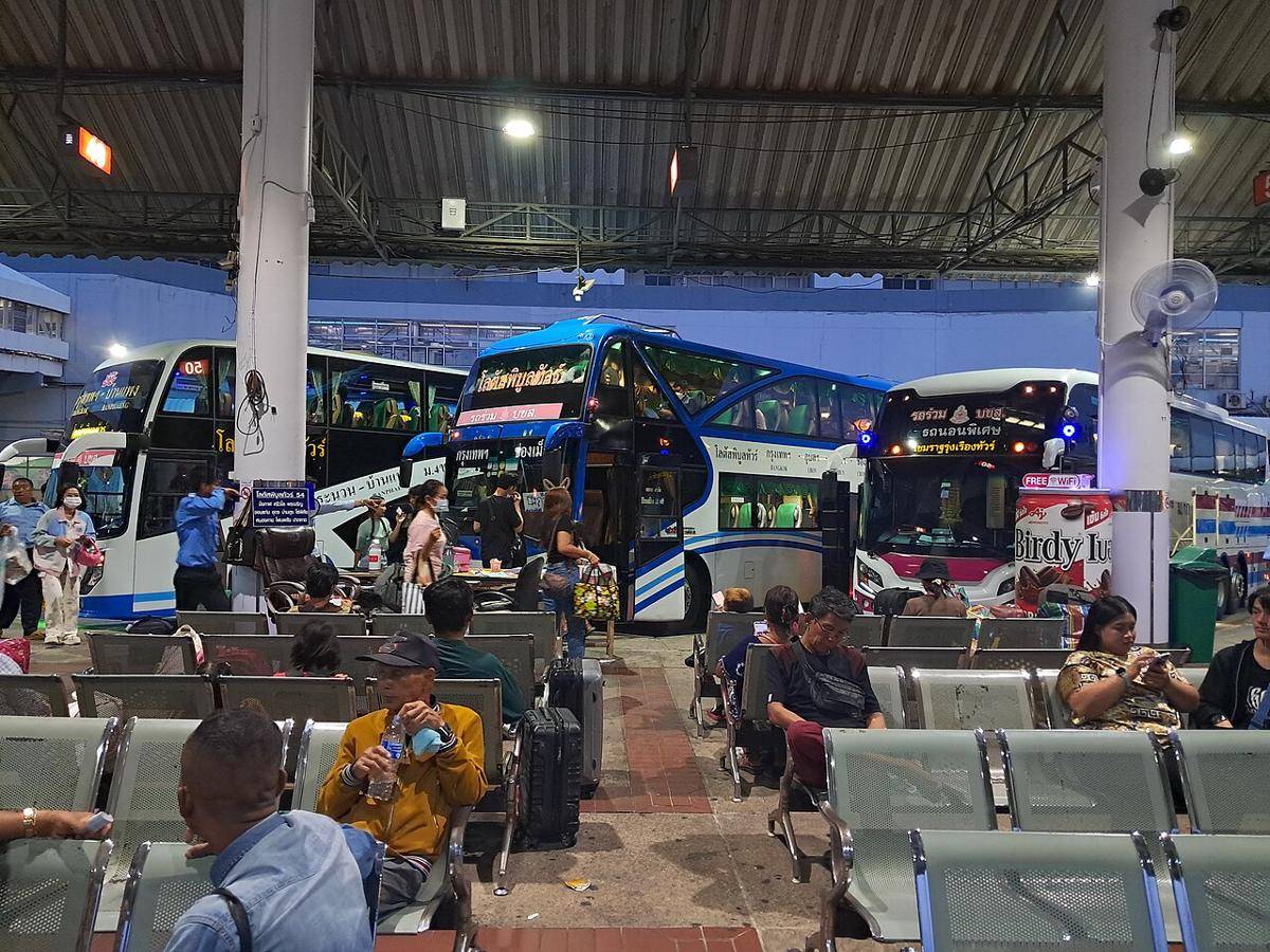 Terminal Mo Chit (commons.wikimedia.org/Mapleonade)