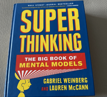 ilustrasi buku Super Thinking: The Big Book of Mental Models (ebay.com)