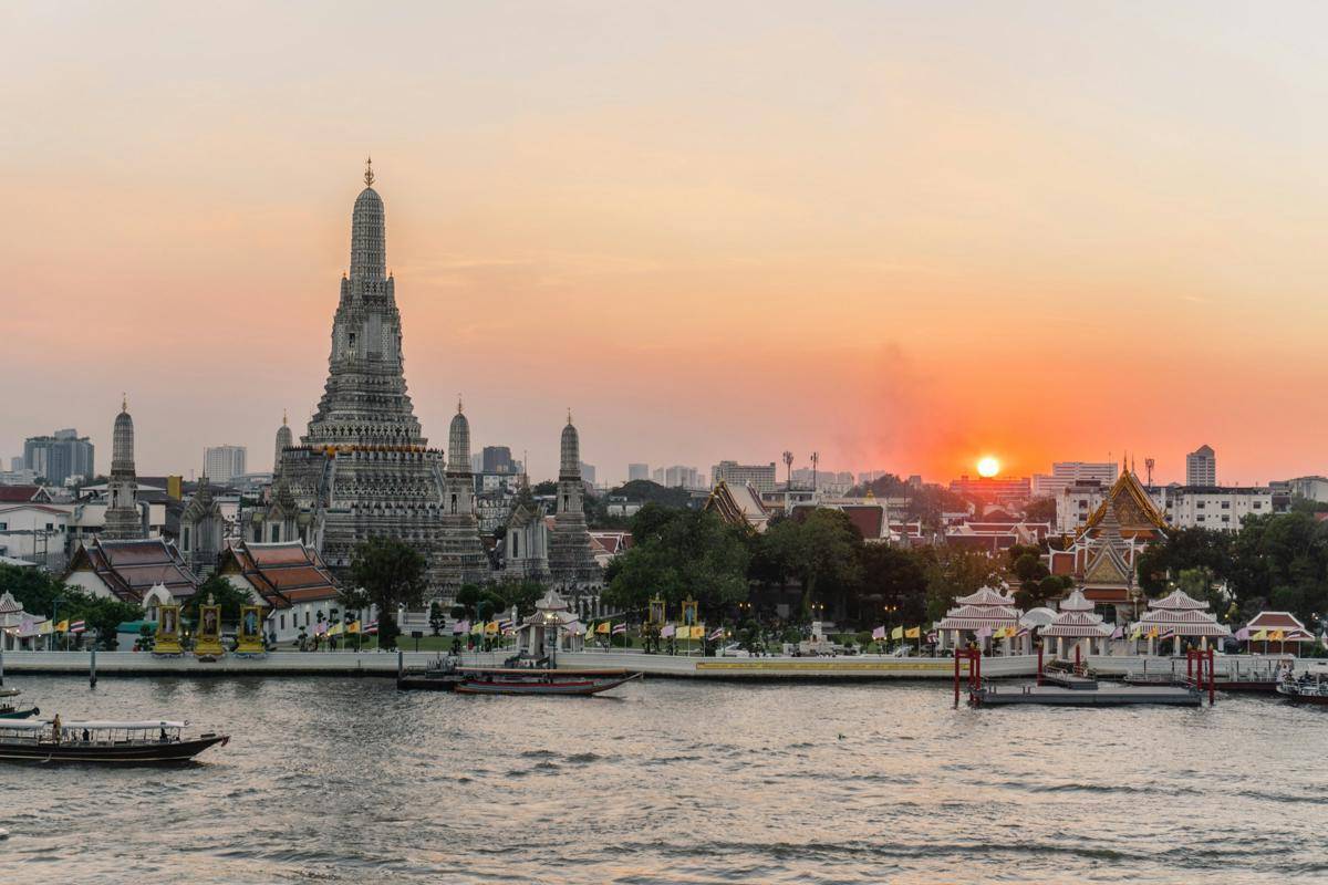 Bangkok, Thailand (unsplash.com/Johnny Africa)