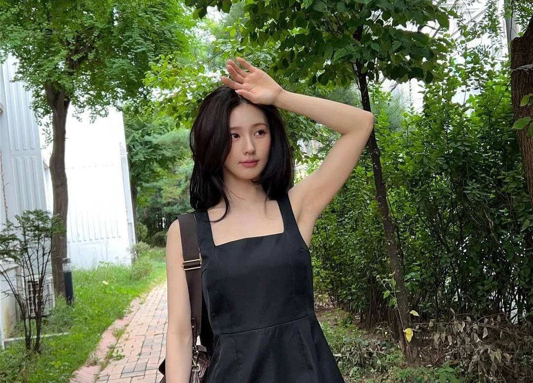Miyeon (instagram.com/noodle.zip)