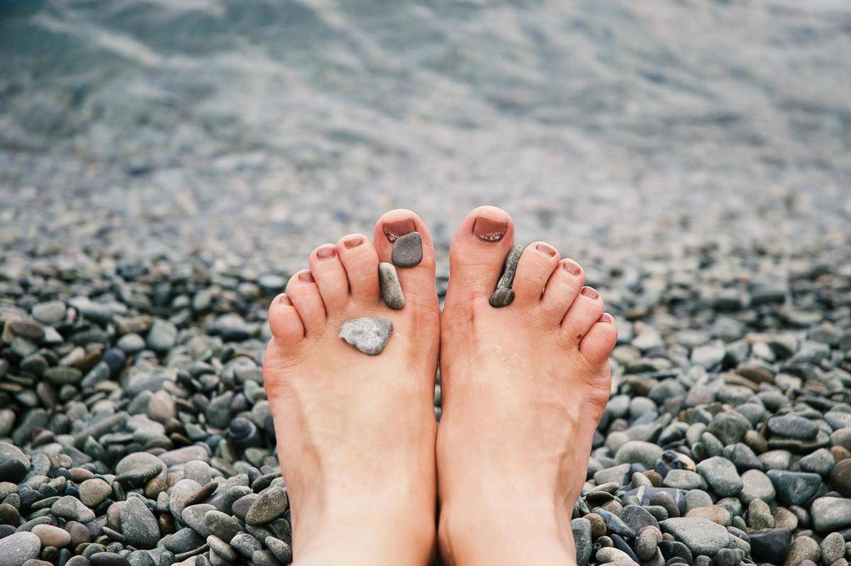 ilustrasi kuku kaki (pexels.com/EVG Kowalievska)