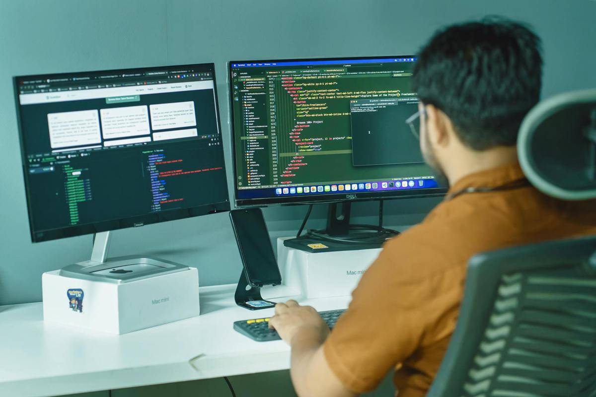 ilustrasi coding (pexels.com/Ofspace LLC, Culture)