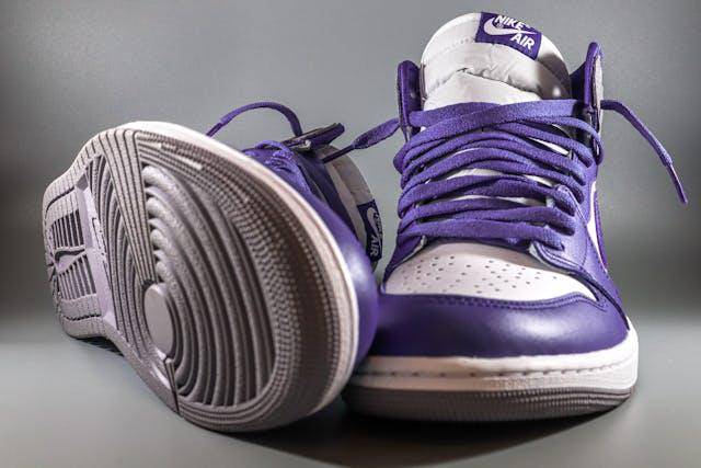 ilustrasi sol sepatu (pexels.com/Terrance Barksdale)