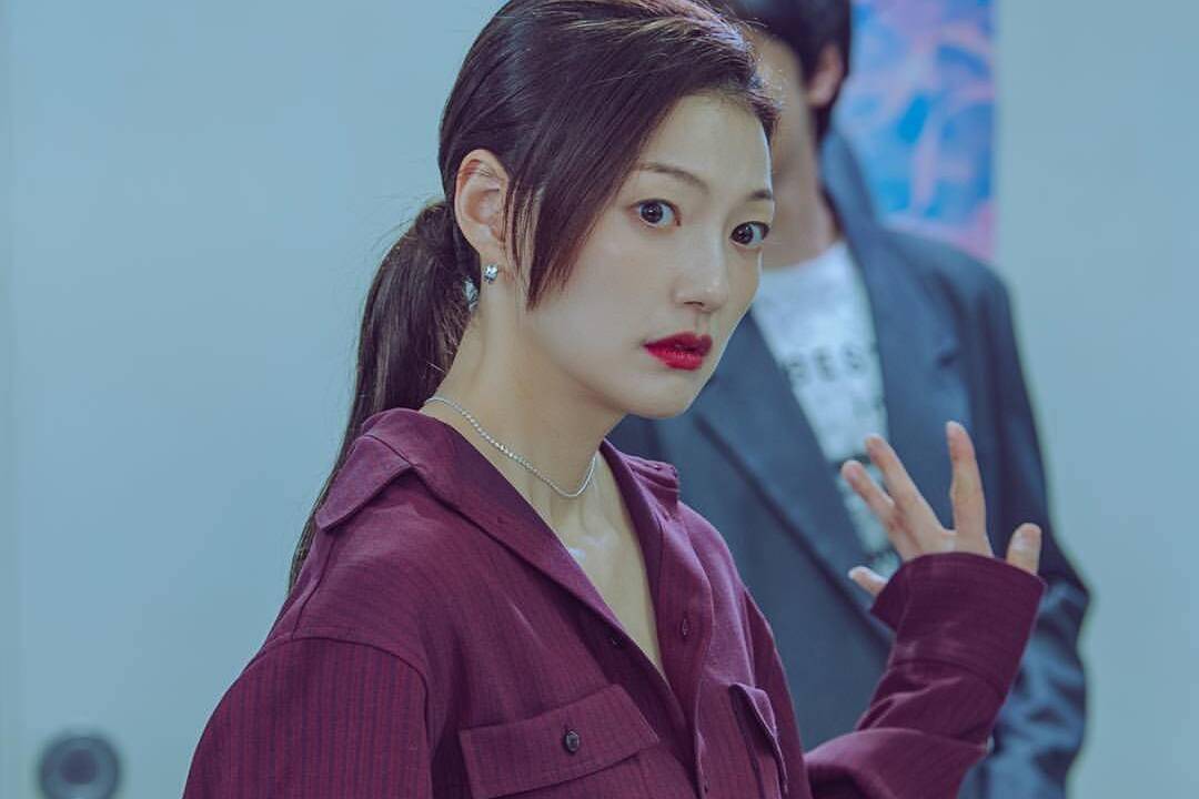 Lee El di My Troublesome Star