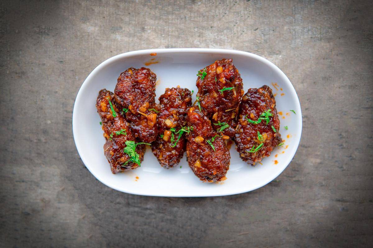 Potret spicy chicken wings 