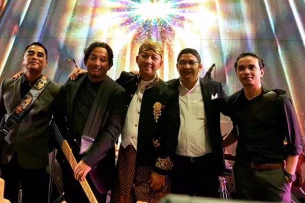 Ungu Manggung di Pernikahan Anak Rowman (Instagram.com/ungu_band)