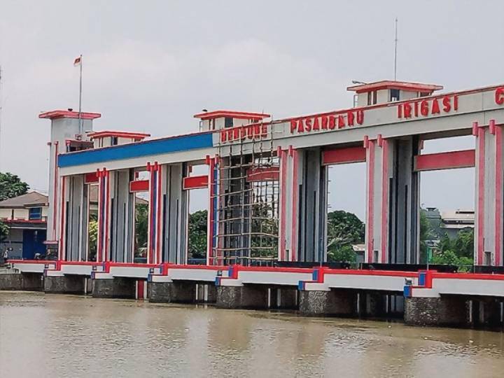 Sungai Cisadane di Kota Tangerang 