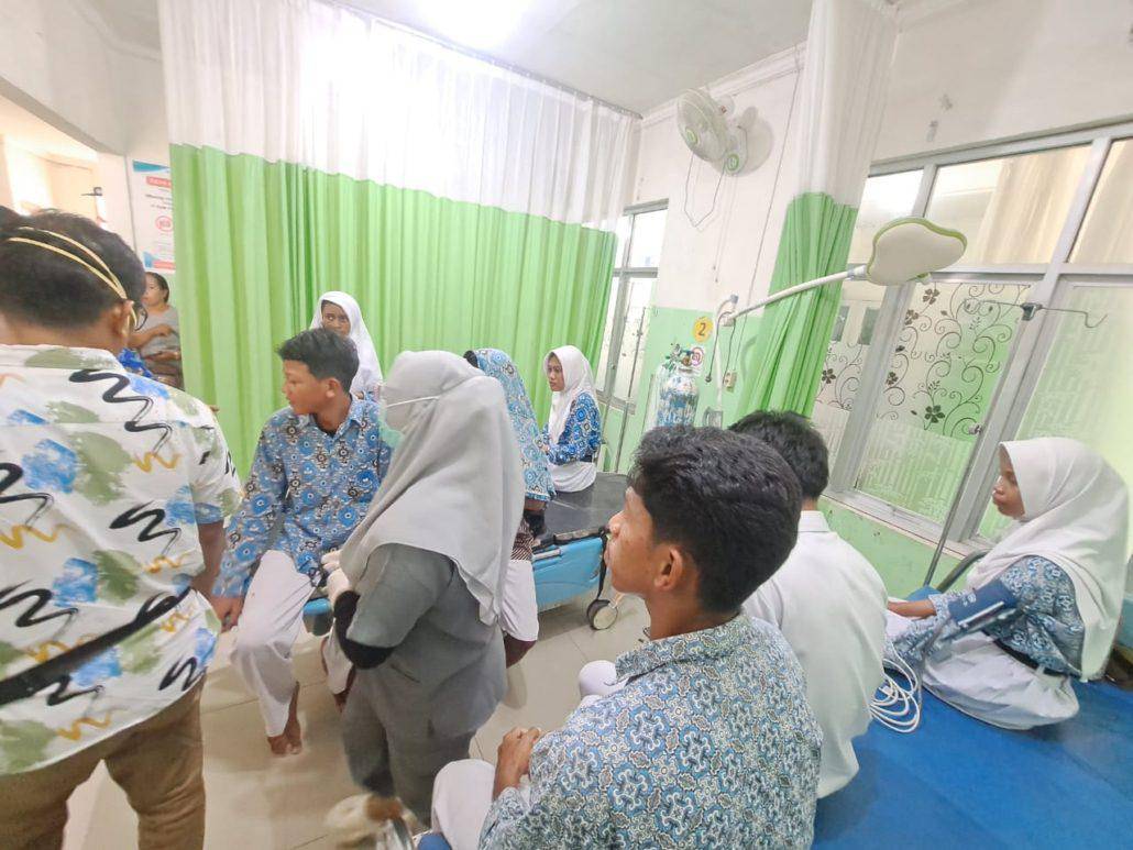 Ratusan siswa di Kota Salakan, Kabupaten Banggai Kepulauan, Sulawesi Tengah, keracunan usai menyantap menu program Makan Bergizi Gratis, Rabu (17/9/2025). (Dok. Pemkab Banggai Kepulauan)