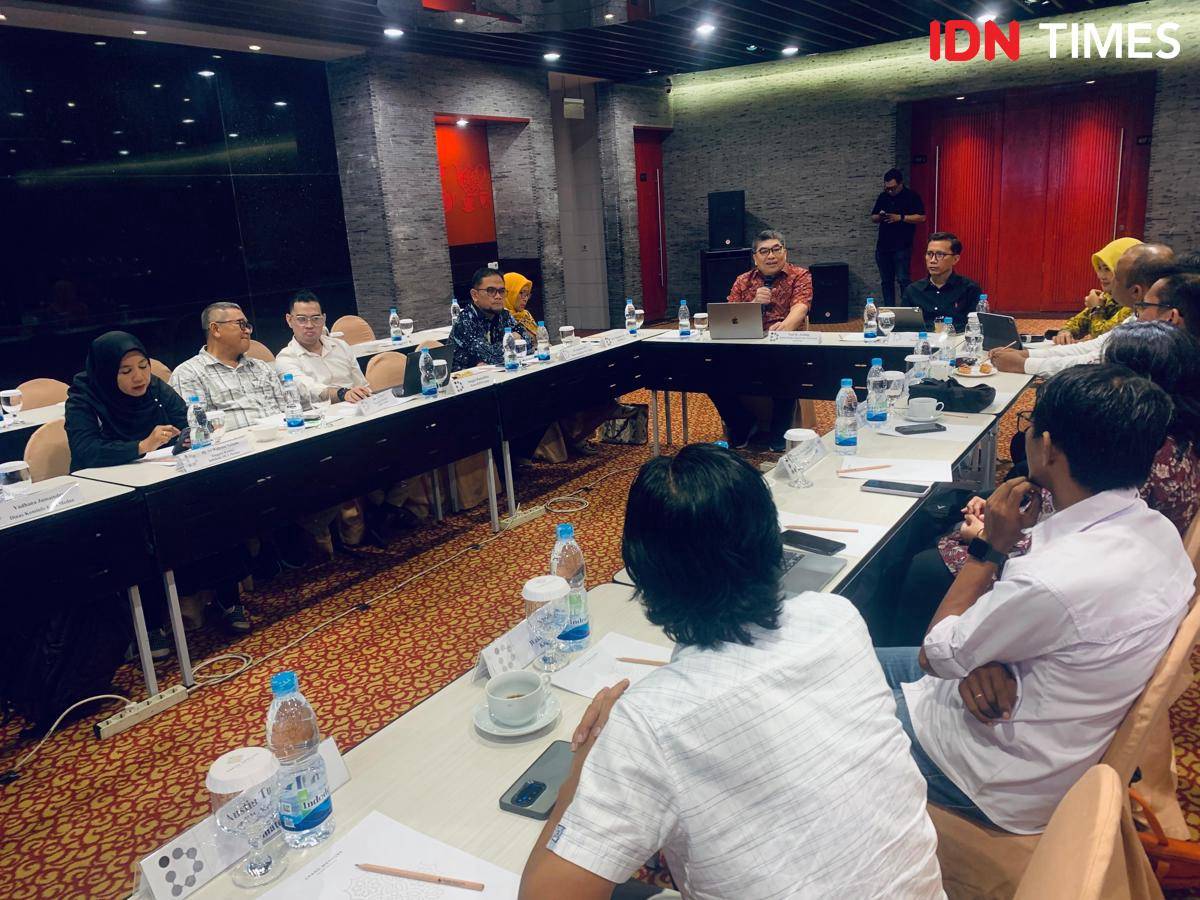 FGD yang digelar Mastel dan BBC Media di Grand Mercure, Kamis (18/9/2025) (IDN Times/Doni Hermawan)