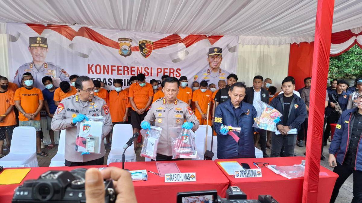 Kabid Humas Polda Sulsel, Kombes Pol Didik Supranoto, saat rilis hasil Operasi Sikat Lipu 2025, Rabu (17/9/2025). IDN Times/Darsil Yahya