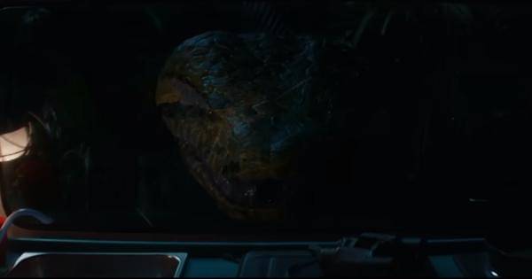 Penampakan anaconda raksasa - Anaconda 2025