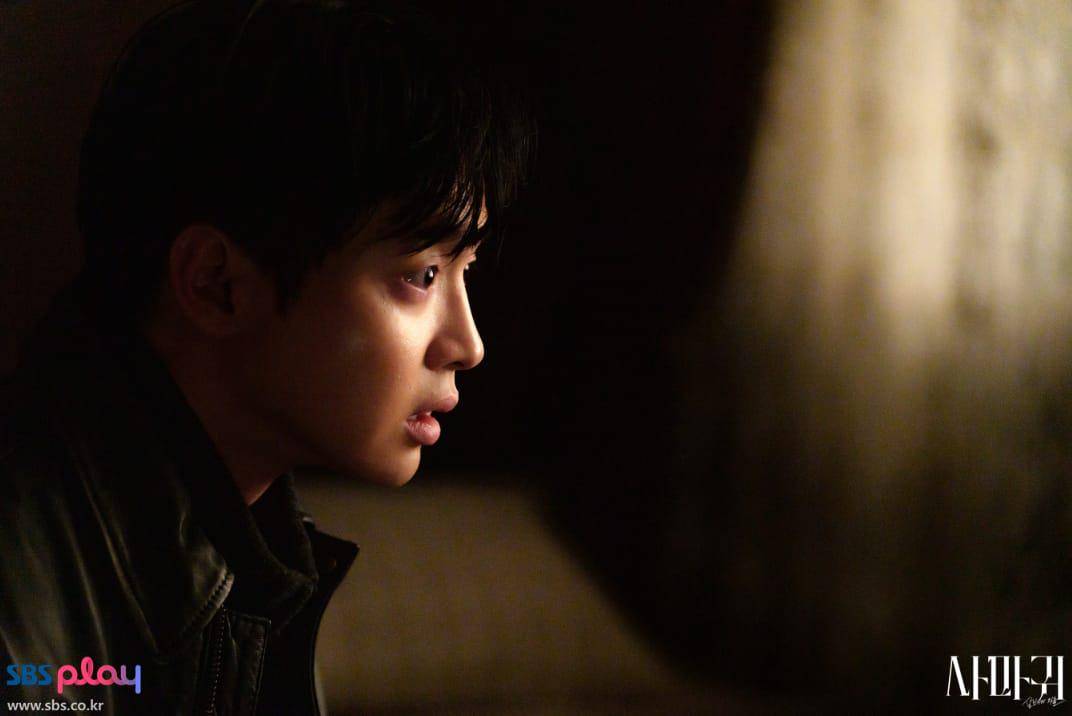 Jang Dong Yoon di KDrama Queen Mantis (dok.SBS/Queen Mantis)