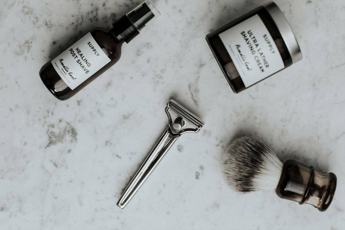 ilustrasi produk aftershave (unsplash.com/Supply)