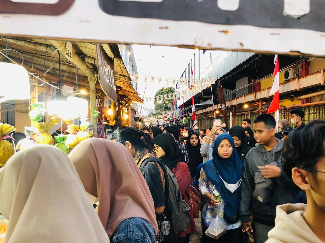 Potret Pasar Kangen di TBY 
