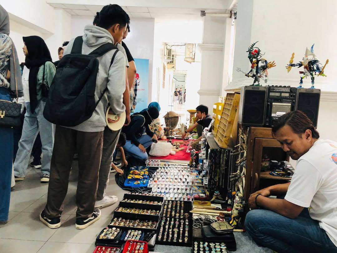 Potret Pasar Kangen di TBY 