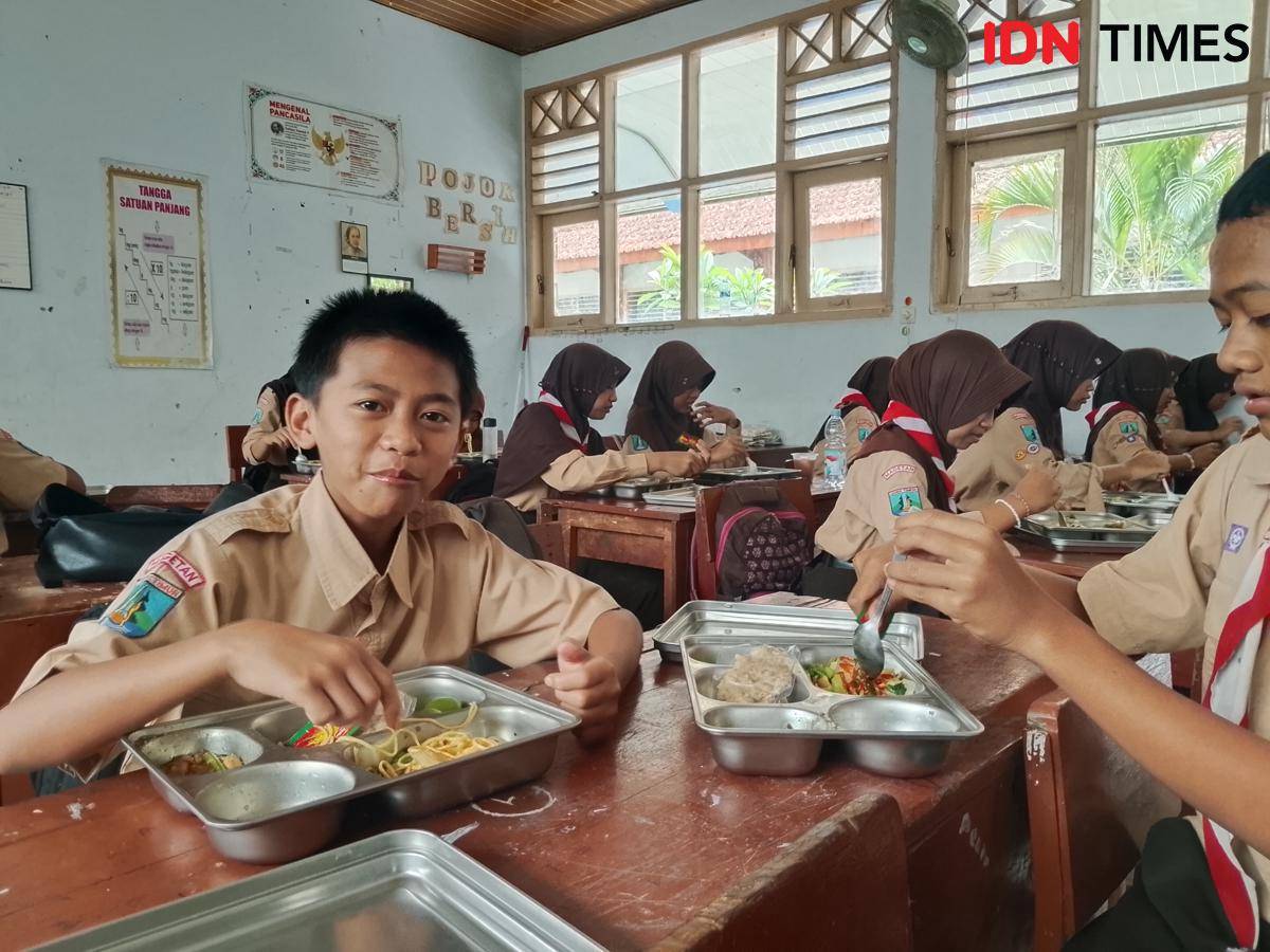 Permintaan menu mie ayam di SMPN 1 Parang dikabulkan. IDN Times/Riyanto.