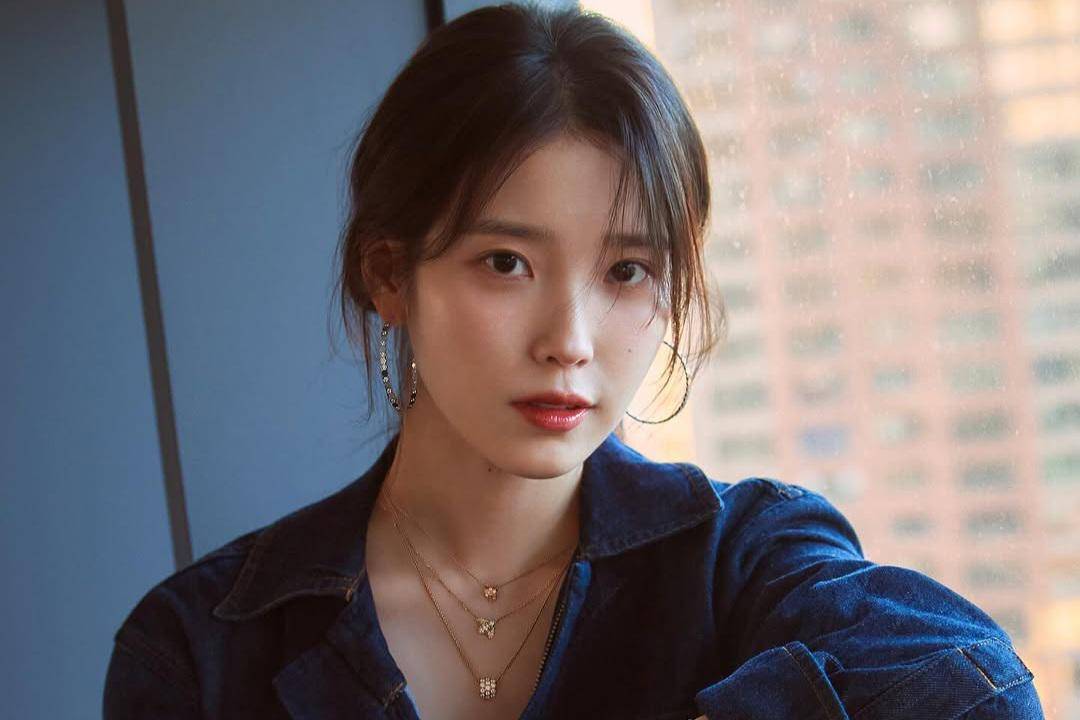 potret IU (instagram.com/dlwlrma)
