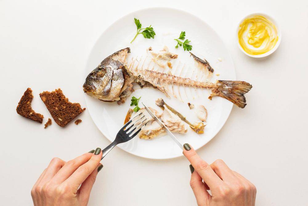 ilustrasi duri ikan (freepik.com/freepik)