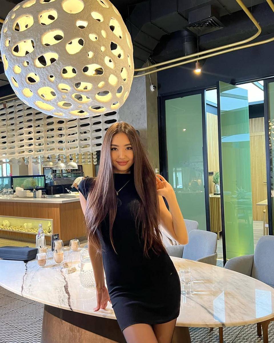 potret Tomiris Kadyrkhan, Miss Grand Kazakhstan 2025 (instagram.com/tosixq)