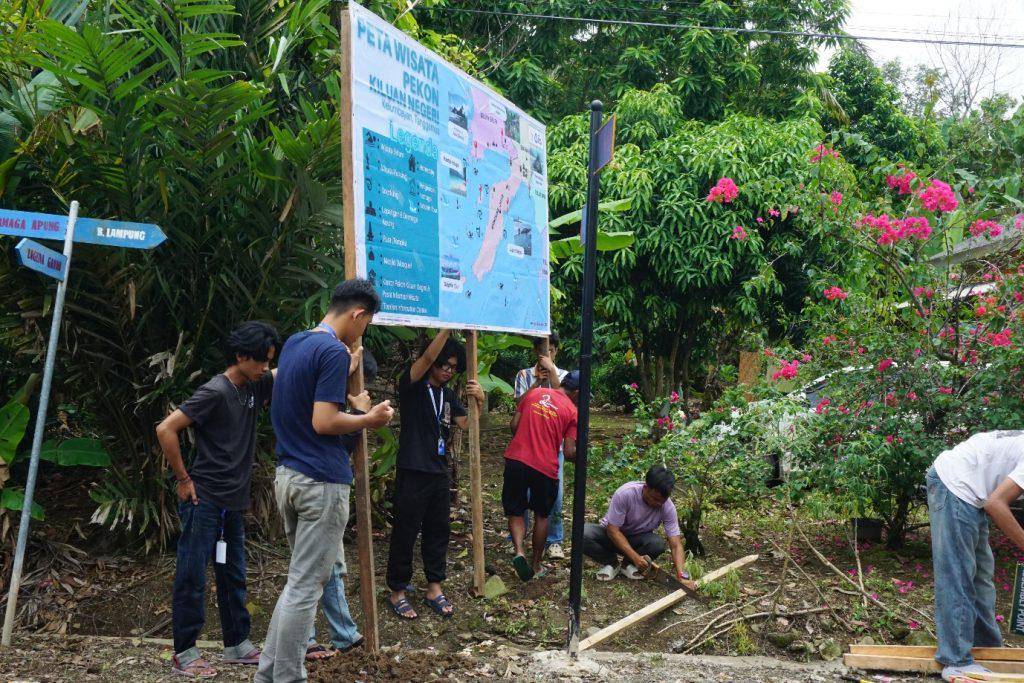 Dosen dan mahasiswa Itera Berkolaborasi Dampingi Masyarakat Desa Kiluan Negeri, Kecamatan Kelumbayan, Kabupaten Tanggamus Melalui Program Kuliah Kerja Nyata (KKN) Rekognisi Itera (Dok.Itera)