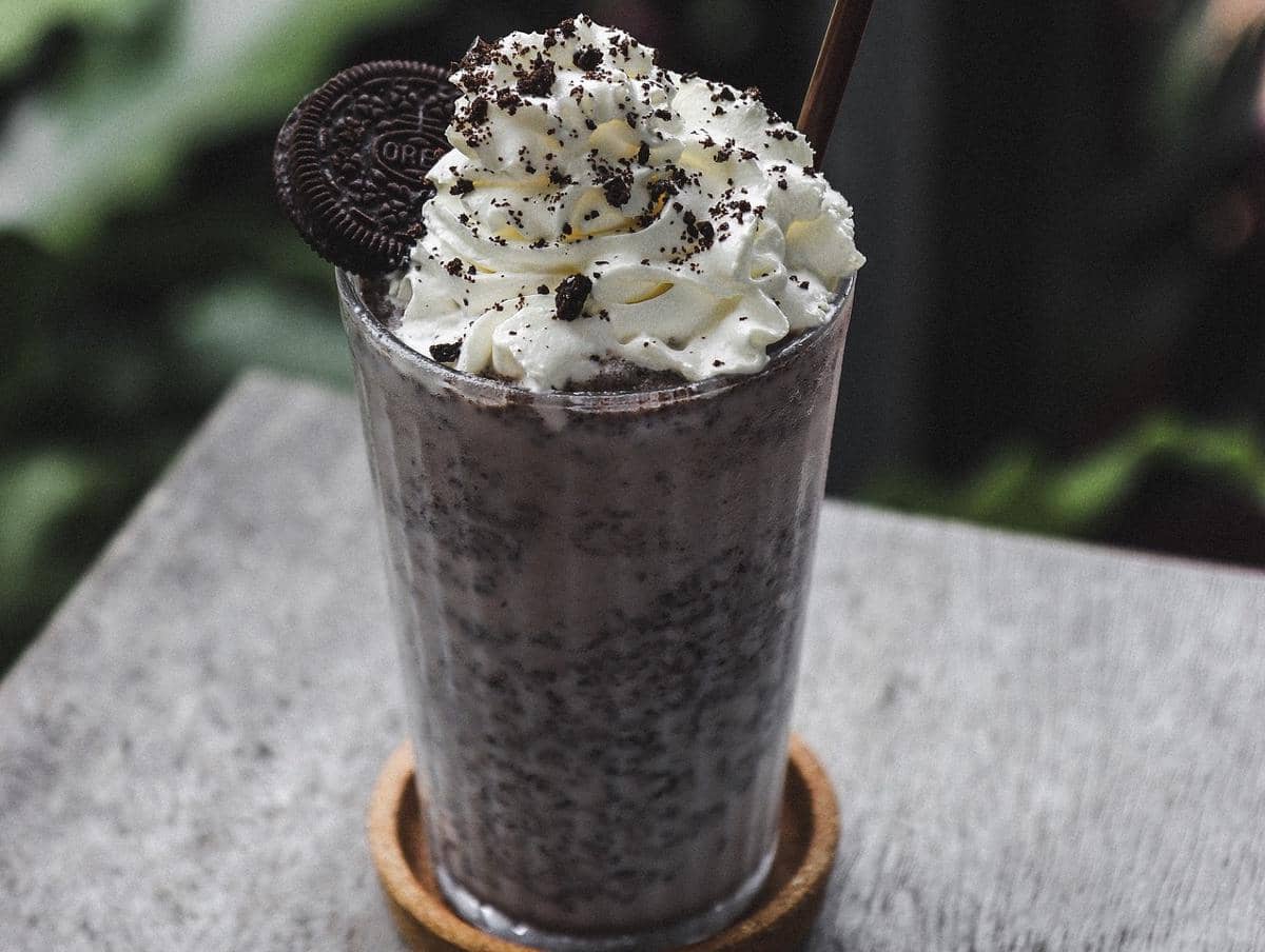 ilustrasi Oreo milk tea