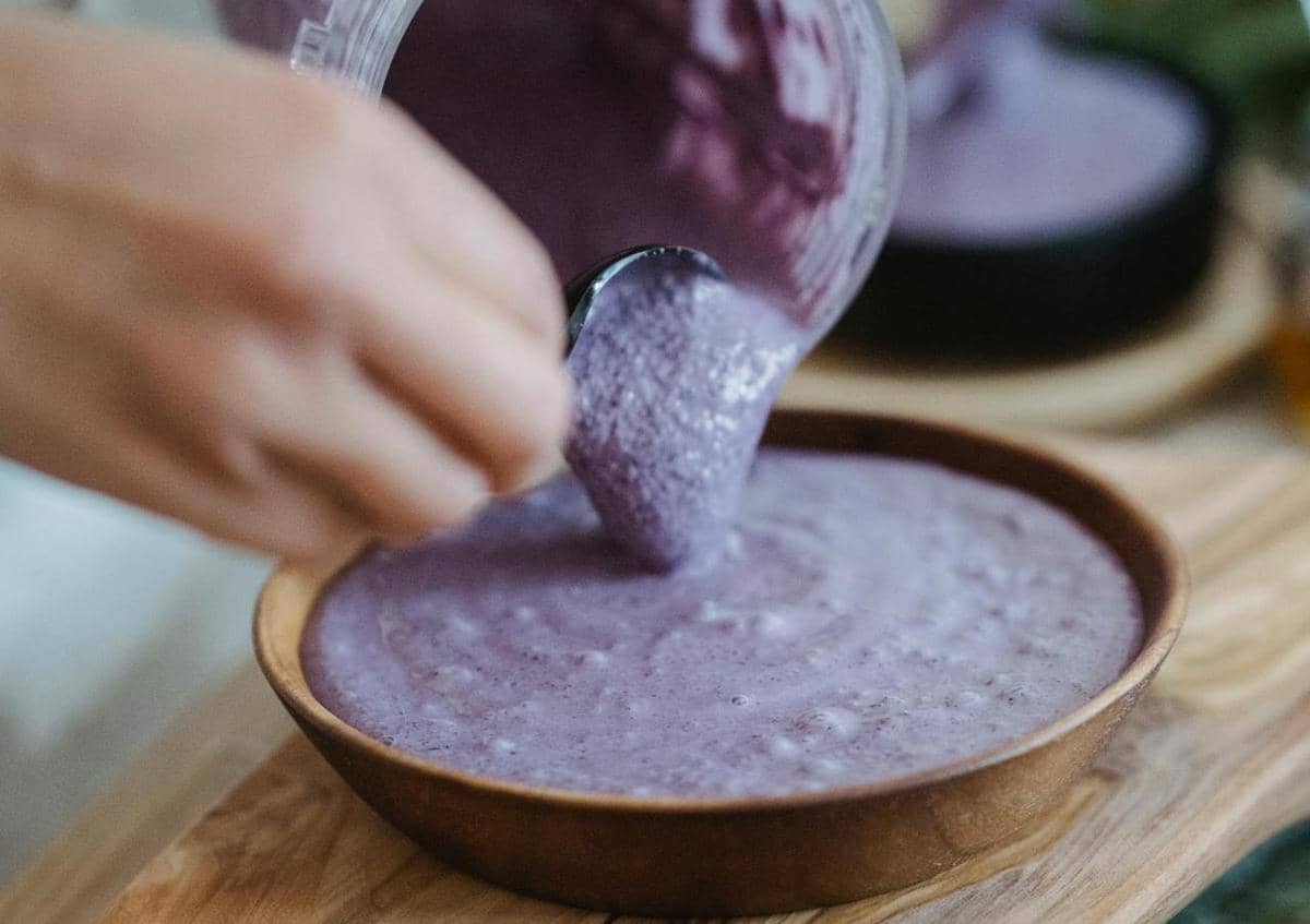 ilustrasi ube custard